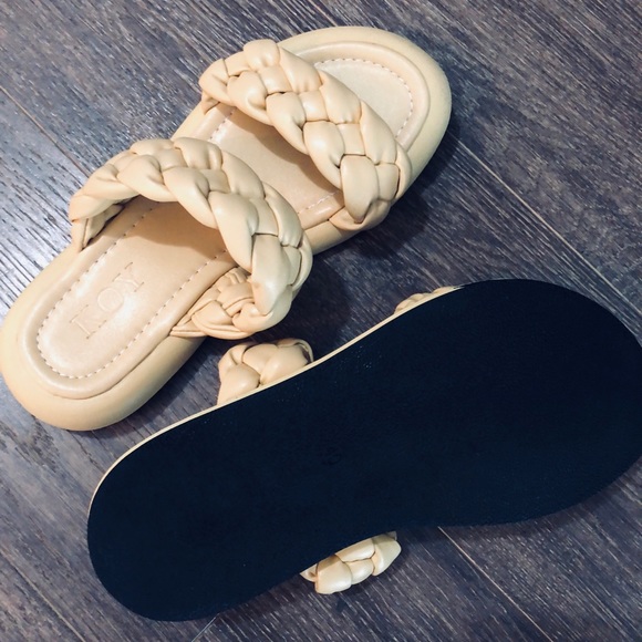 Brand New Chunky Braided Straps Slippers - Picture 5 of 7